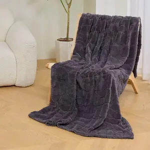 Extra Large Soft Fleece Throw Blanket, - 300GSM Soft & Warm Fluffy Cream grey Blanket, Decorative and Giftable Geometric Pattern Blankets for Women