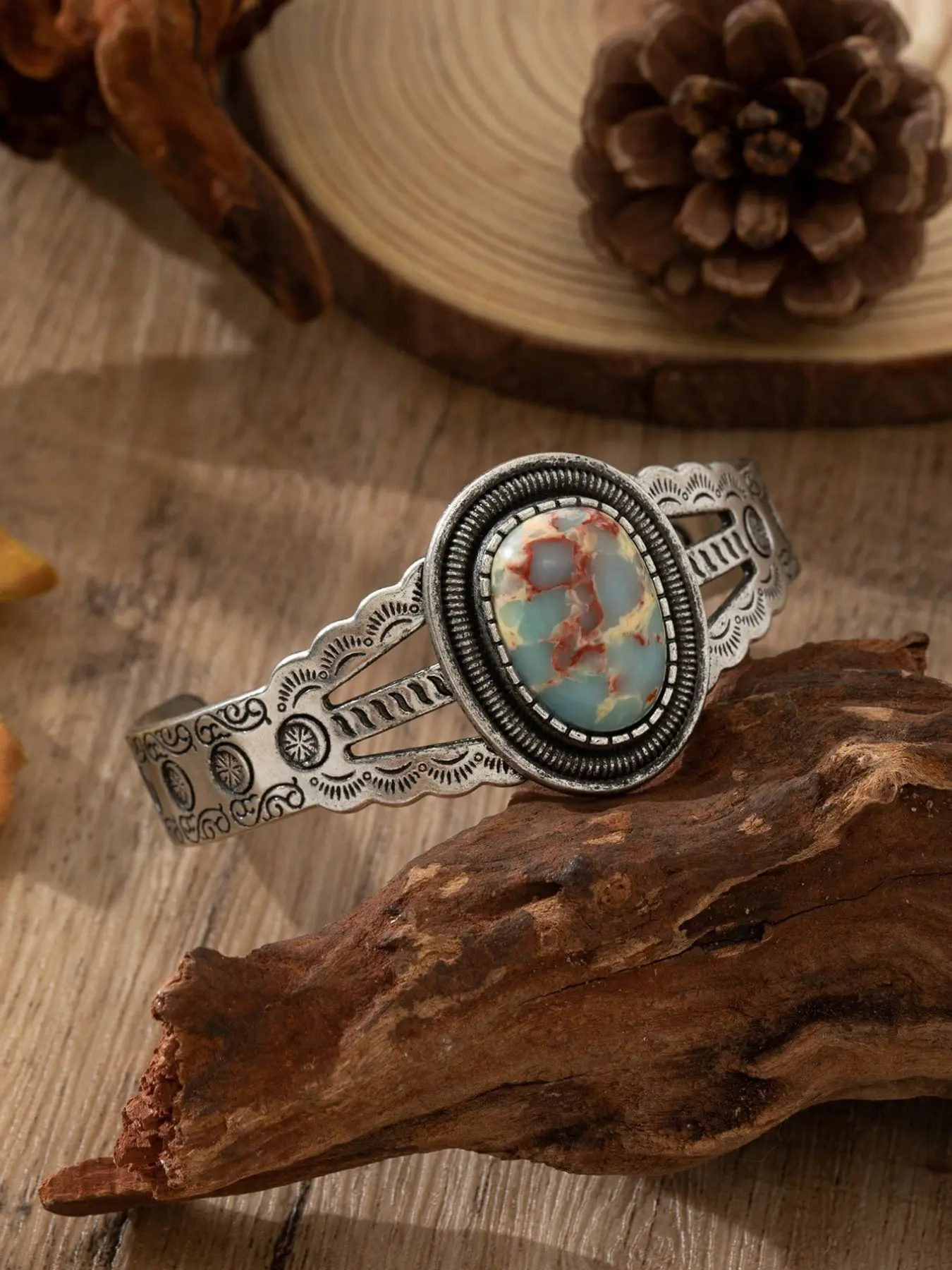 1pc Vintage Bohemian Style Women's Half-Arch Floral Carved Faux Stone Iron Bangle, Suitable For Outfit Matching, Daily And Holiday Wear, Exquisite Trendy Bracelet, Boho Style Bangles