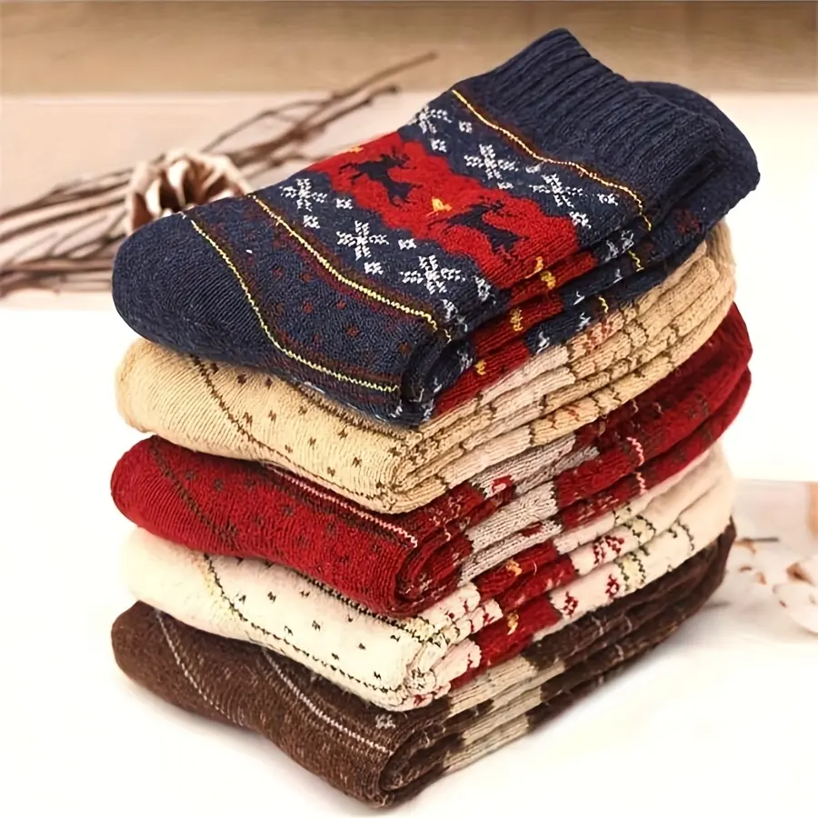 10 Pairs/5 Pairs of Elk Print Thickened Socks, Comfortable and Warm Christmas Mid-Calf Socks, Women's Socks