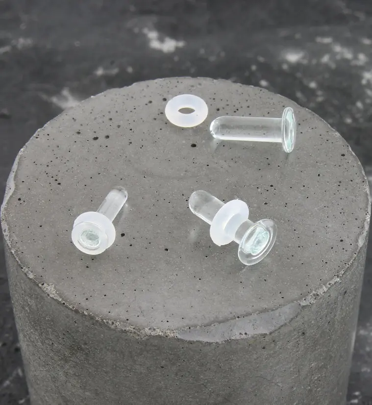 Clear Glass Labret - Flatback Retainer