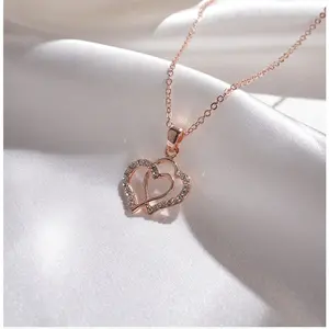 Diamond-encrusted hollow love necklace, female simple fashion irregular double heart pendant, heart-shaped collarbone chain, the best gift for girlfriend, suitable for daily wear Fashionable autumn rapper link cross boat anchor Gold-Plated Crucifix