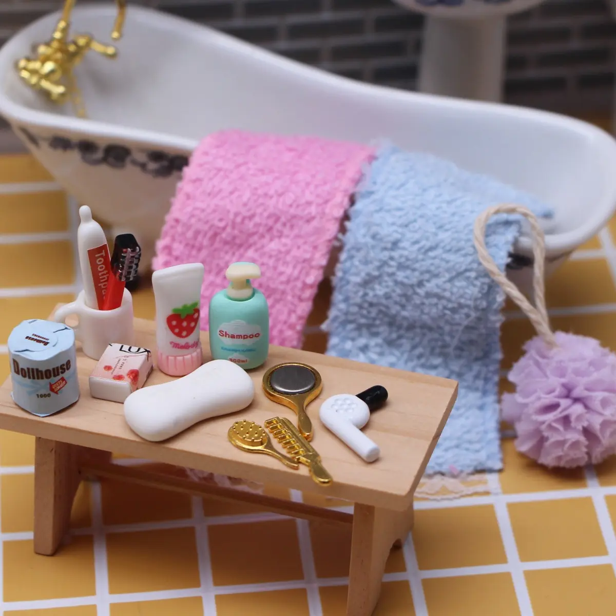 Dollhouse Mini Bathroom Vanity Miniature Set BJD Fake Hairdryer Comb Mirror Alloy Prop Model Easter Christmas New Year Doll Accessories Gift