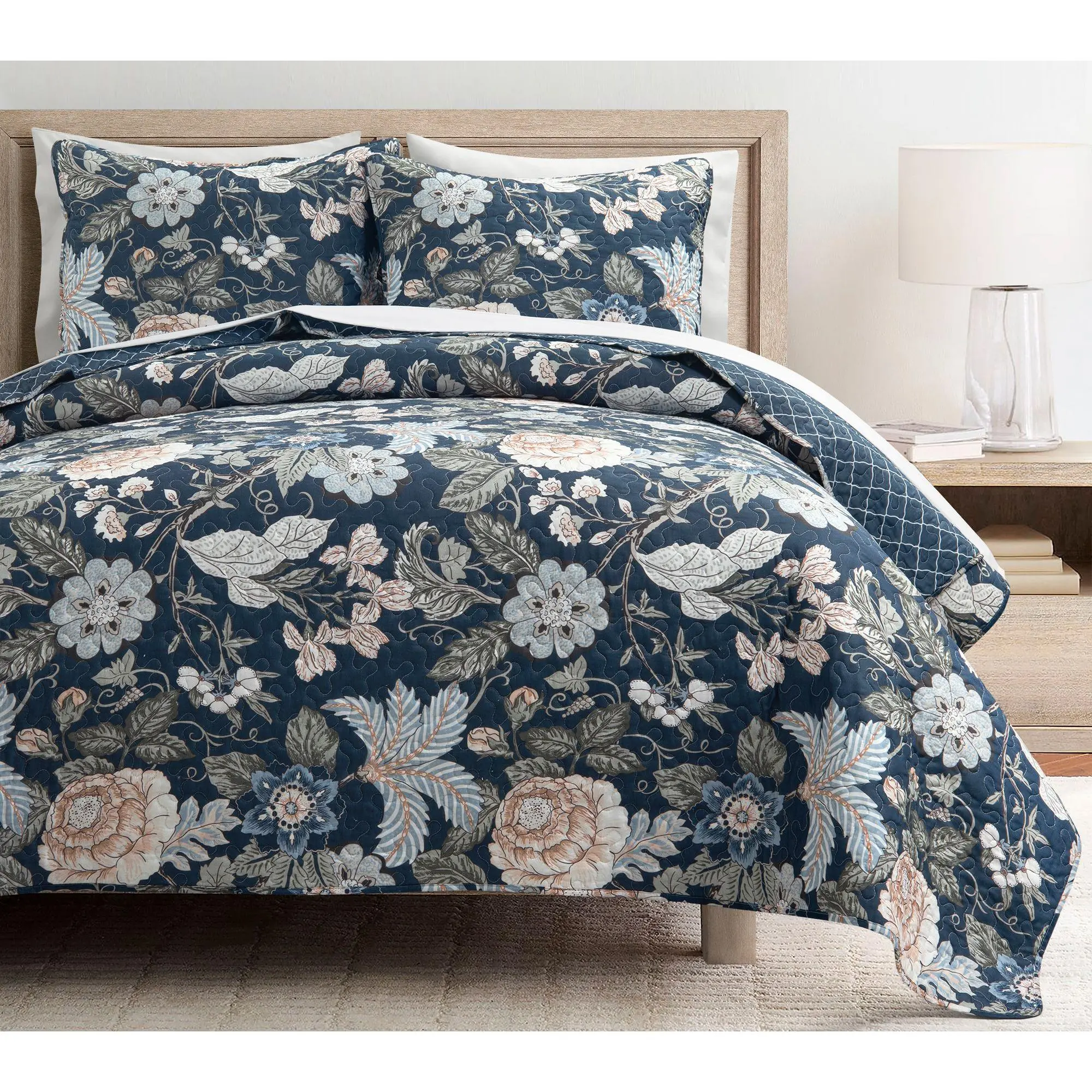 Lush Decor Sydney Reversible Cotton Quilt 3pc Set- F/Q Lush Decor Sydney Reversible Cotton Quilt 3pc Set- F/Q