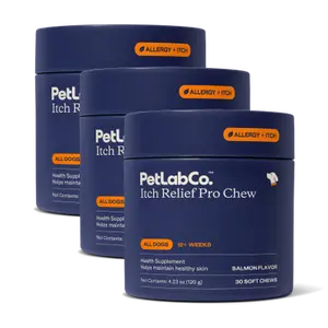3x Itch Relief Pro Chew - Tiktok Shop Exclusive - soft chews containing powerful antioxidants to target scratching, help maintain skin moisture, and support with seasonal skin allergies.