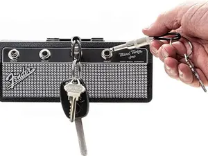 Licensed Fender Jack Rack- guitar amp key holder, includes 4 guitar plug keychains and 1 wall mounting kit. Quick and easy installation.