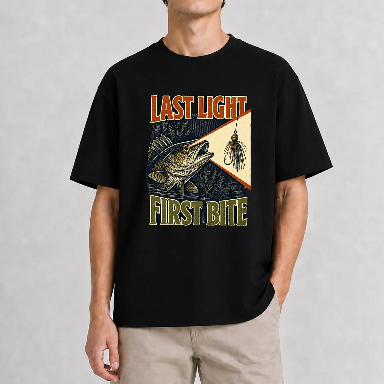 XTAUTO Last Light First Bite Walleye Fishing Menswear T-Shirt - 220G Cotton Round Neck Short Sleeve Casual Tops, Unisex Vintage Dusk Walleye Jig Lure Graphic, Freshwater Angler Apparel, Fishing Gift