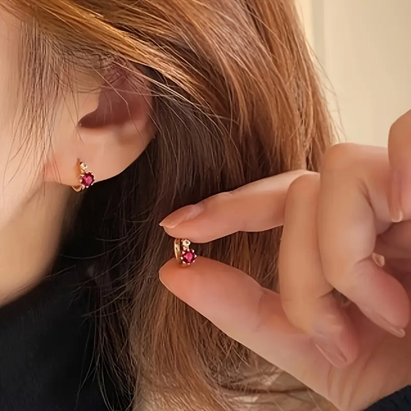 Retro Elegant Copper Set Red Cubic Zirconia Ear Studs, 1 Pair Fashionable Jewelry, Golden Petite Women's Earrings