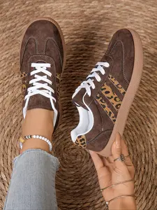 Women's Beige and Leopard Print Colorblock Lace-Up Sneakers, Breathable Casual Walking Shoes for Daily Commute and Outdoor Events, Retro Style Fashion Trainers, Retro Style Running Shoes, Casual Athletic Footwear, Low Top Trainer