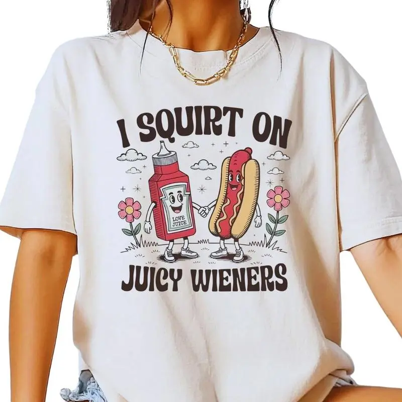 Printed 100% Cotton Unisex Juicy Wieners Graphic T-Shirt, Funny Hot Dog and Ketchup Cartoon Tee, Humorous T-Shirt for Casual Wear, Gift for Food Lovers and Retro Humor Fans Garment Loose Tshirt Cotton