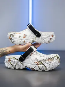 Unisex Irregular Print Clogs, Lightweight EVA Wave Sole Beach Shoes with Adjustable Strap, Beach Slippers, Summer Slippers
