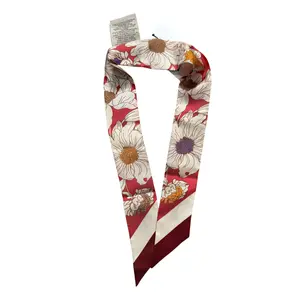 Pre-owned Gucci Lovelight Silk Neck Bow Scarf in Ivory and Multicolor