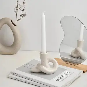 Modern Knot Shape Candlestick Holder