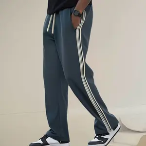 Adult sports pants, men's loose striped sports pants, black and white side stripes, suitable for casual wear, running, home relaxation, training, outdoor fishing, gym essentials, breathable sports casual pants