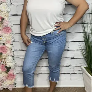 KanCan Rivka Mid Rise Capri Jeans