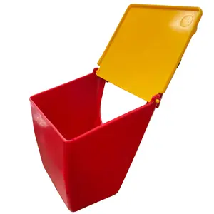 Poulty Feeder with Lid