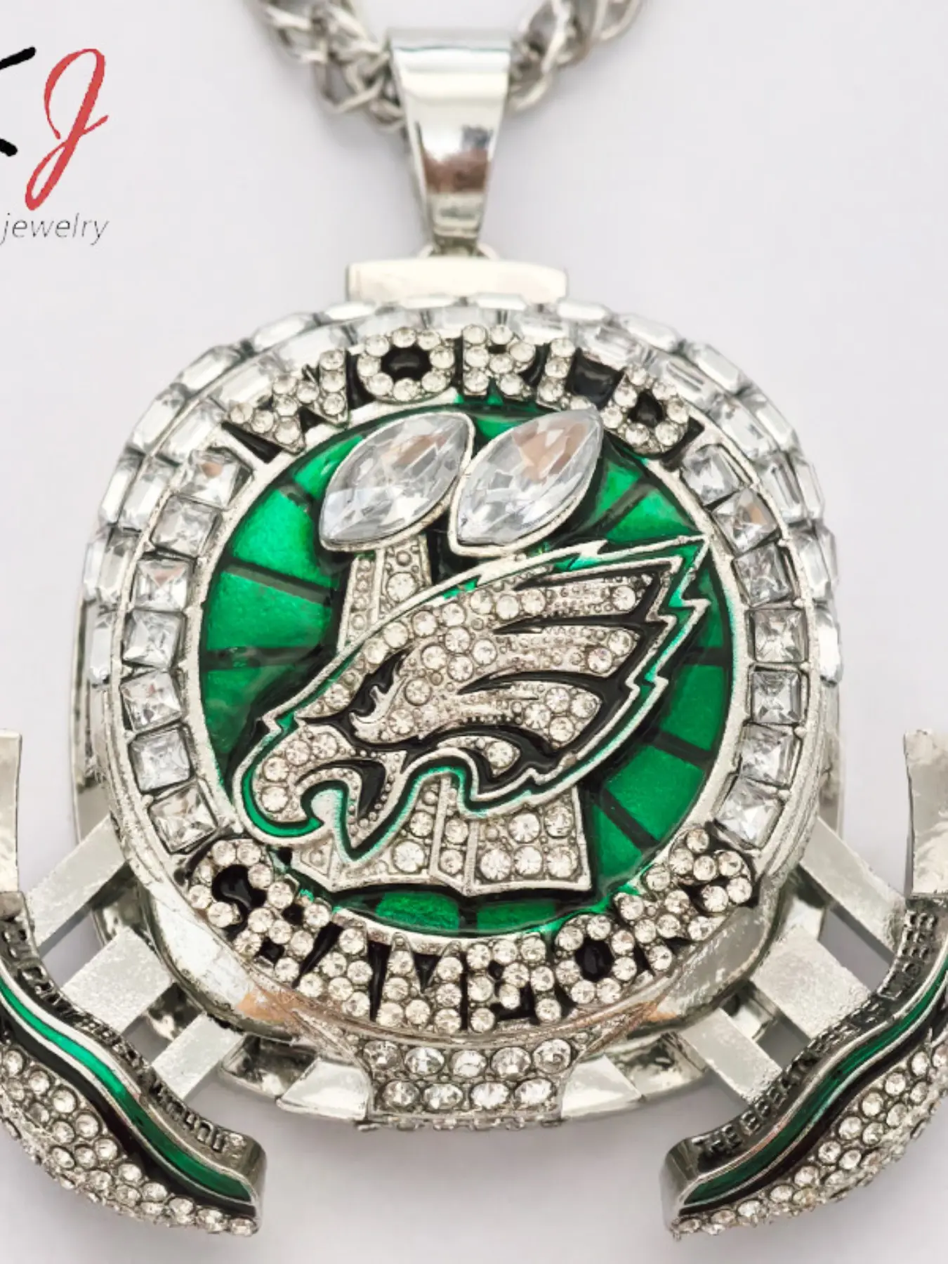 Wing Pop-Up Necklace Design, New Player Number 26, Memorial Replica Gift for Boyfriend, Punk Style Animal Pattern, Alloy Material