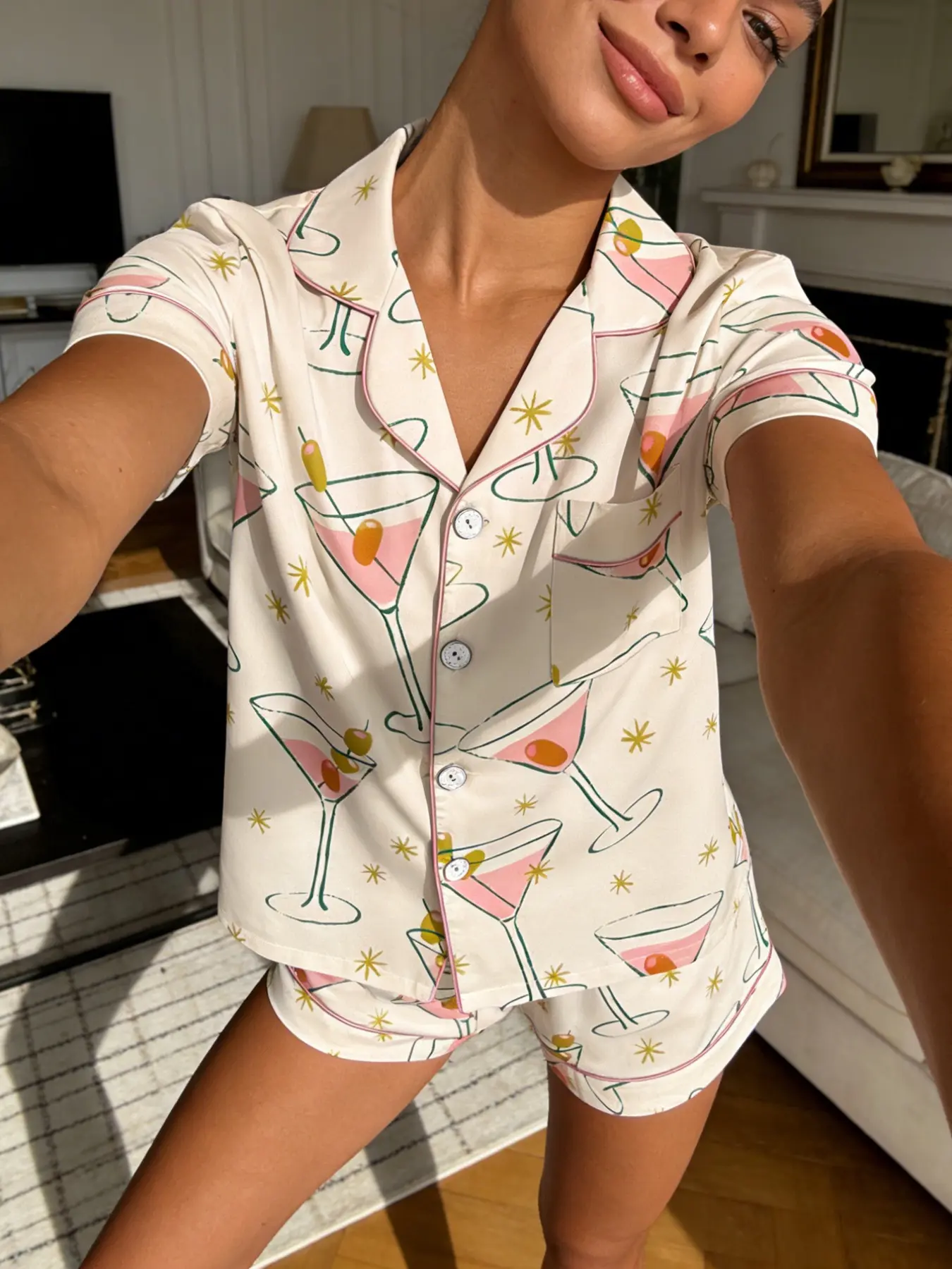 Women's Martini Cup Printed Sleepwear Pajama Set, Lounge Pajama Style Short Sleeve Shorts Lapel Open Front Home Wear Loungewear Matching Two-Piece Suit, Cute Chic All Season Fitted Pjs Homewear Lounge Set