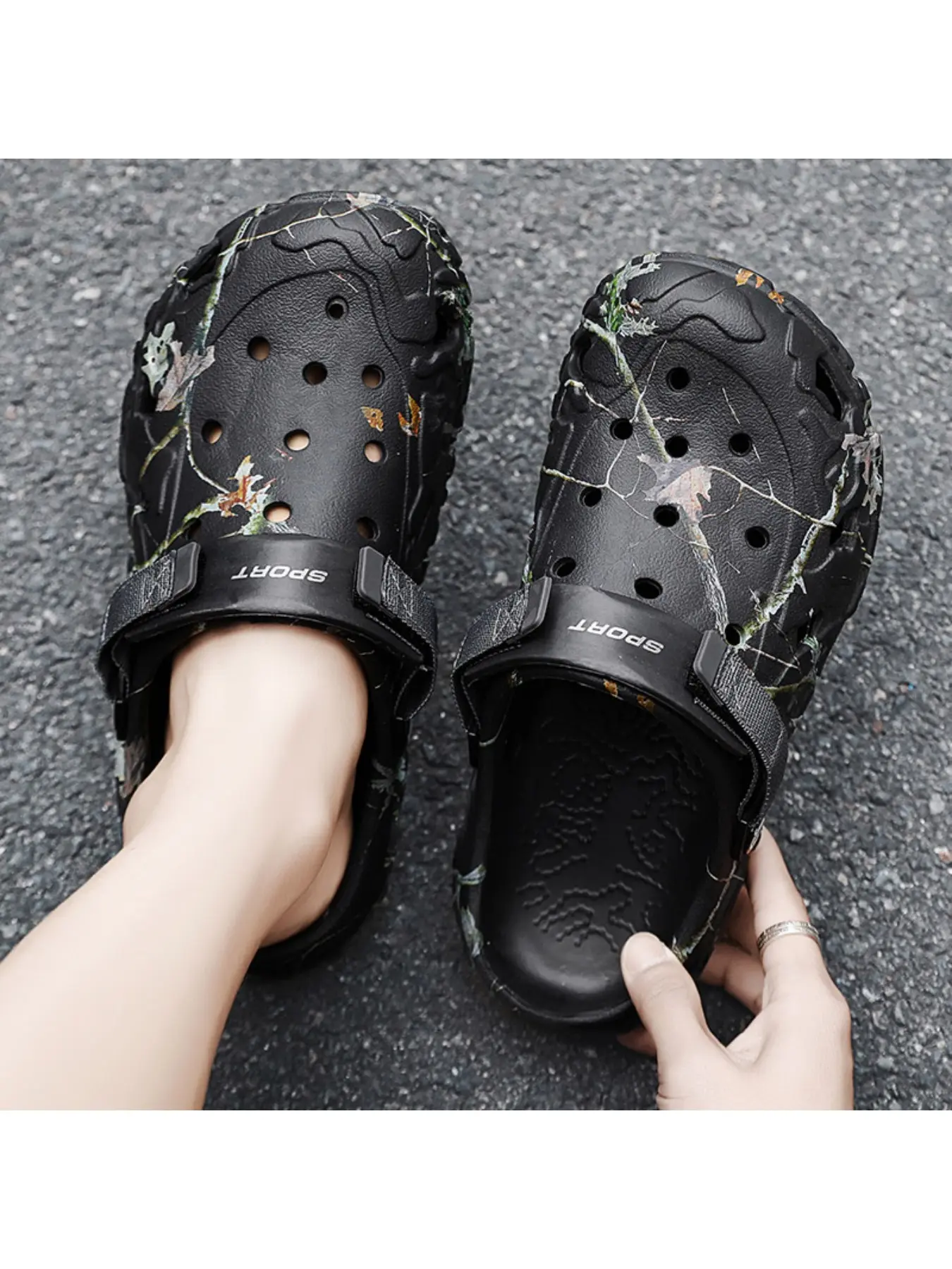 men and women Camouflage Holey Shoes, Anti-Slip Durable Breathable Sandals, Outdoor Versatile Two-Wear Beach Shoes, Camouflage Slippers, Comfortable and Stylish Footwear, Anti Slip Design