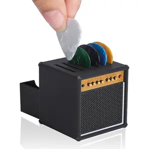 Guitar Picks Box with 5 Guitar Picks, Amplifier Picks Box for Guitar Bass Ukulele, Portable Guitar Accessories, Ideal Gift for Guitar Players