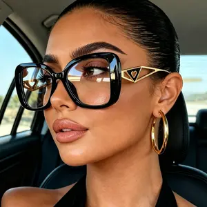 Women Oversized Square Sunglasses UV400 Protection New Vintage Y2K Metal Heart Glasses
