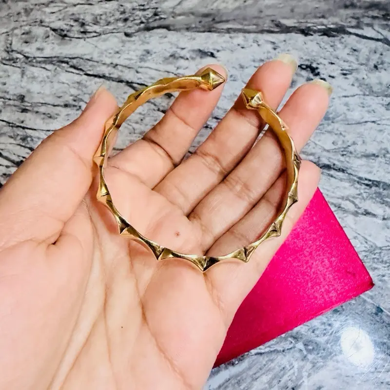 Women's Pure Panchadhatu Non-Tarnish Raiya Chura - Geometric Design Bangle, Elegant Daily Wear Costume Jewelry Bracelet
