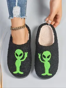 Halloween Comfortable Couple Slippers, Fun Alien Design, Alien Embroidery Cartoon Pattern, Warm Fabric Lining, Toasty Warmth, Tpr Sole, Fall Winter Home Women Shoes Footwear