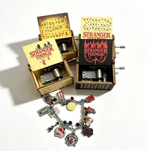 Stranger Things Kids Music Box Hand-cranked Clockwork Automatic Birthday Gift with Iconic Design and Nostalgic Functionality - Decor bracelet