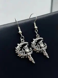 1 Pair Magical Gothic Mysterious Witchcraft Moon Witch Pendant Earrings Women's Earrings Halloween Gift for Friends Fashionable Jewelry High Quality Earrings