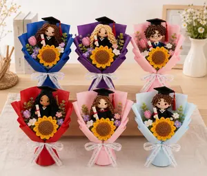 Custom Crochet Graduation Bouquet - Best-Selling Class of 2026 Festive Gift with Custom Graduate Doll and Flowers