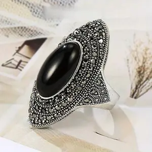 Vintage Retro Cocktail Statement Ring Black Agate Ring with Black Cubic Zirconia Surrounded Decor, Antique Silver Big Black Stone Ring Victorian Style Jewelry for Women and Men