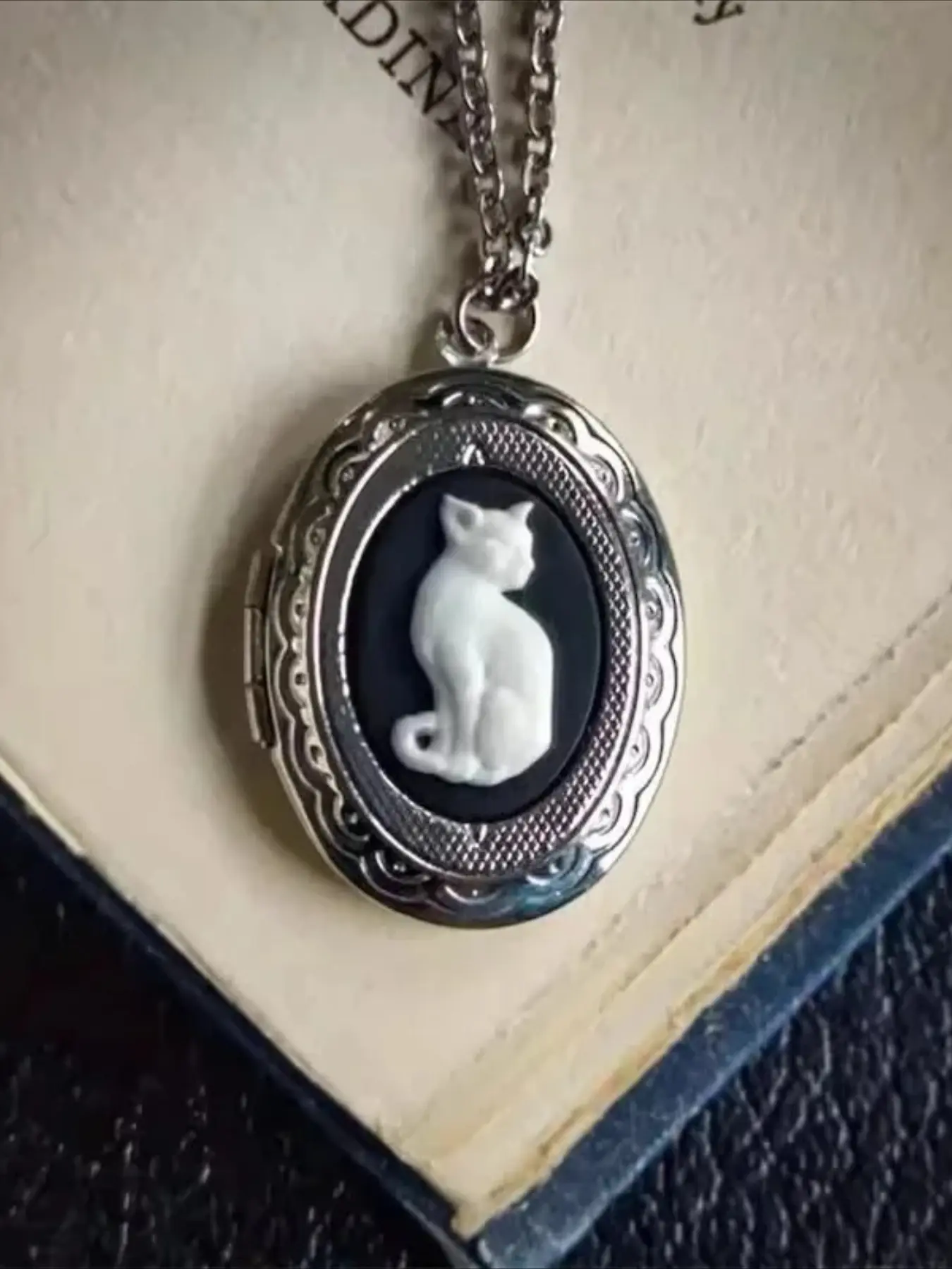 3D Cat DIY Photo Frame Alloy Pendant Necklace, Adjustable Chain Necklace, Photo Jewelry Gothic Accessories Vintage Bohemian Jewelry, Exquisite Jewelry Gift