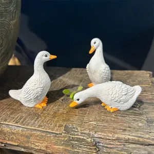 Outdoor Garden Patio Balcony Decor Duck Animal Ornament, Resin Animal Sculptures, Miniature Landscape Figurine for Aquarium Fish Tank, Handmade Yard Decoration