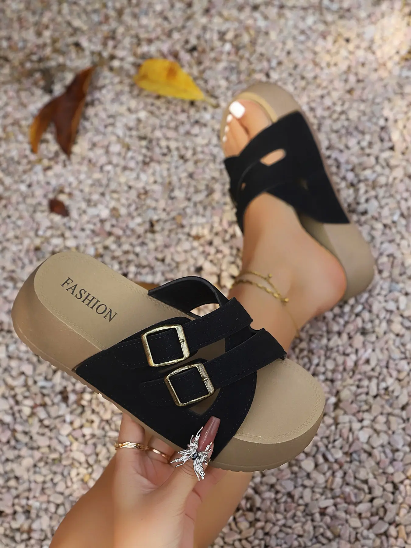 Women's Textured Velvet Chunky Sole Buckle Platform Sandals with Dual Buckles, Thick Sole Slip-Ons, Comfortable Home & Commute Shoes, Daily Wear Sandals, Versatile Footwear