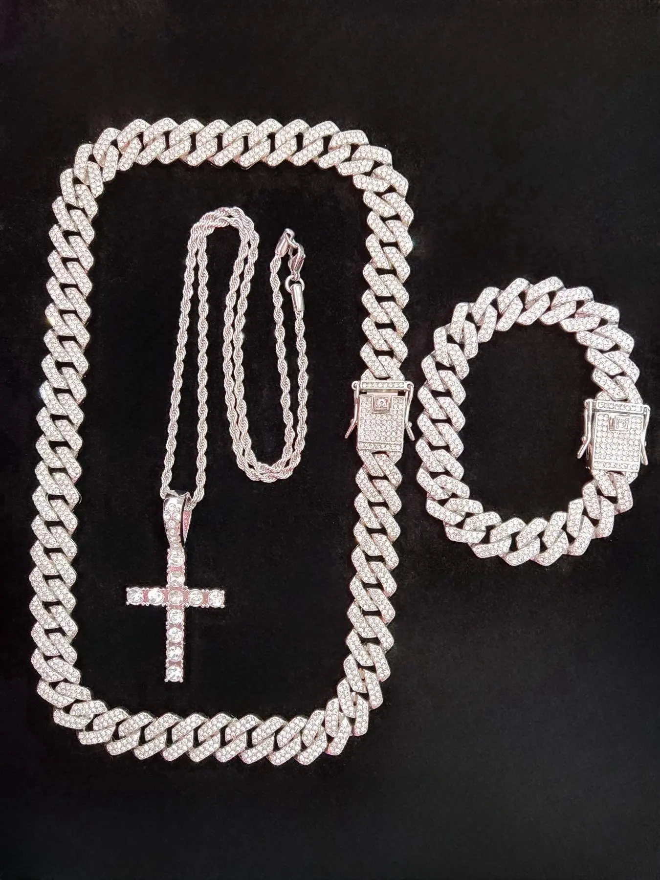 Rhinestone Cross Pendant Chunky Chain Necklace & Bracelet for Women & Men (3counts), Fashion Jewelry for Parties & Daily Wear, Ideal Birthday Gift, Charm Necklace