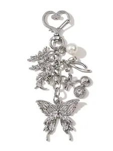 Elegant Y2K Silver Color Butterfly Heart Rhinestone Keychain, Alloy Pendant Charm Accessory, Perfect Gift for Friends & Family, Stylish Keychain, Fashionable Alloy Keychain, Heart Design Keychain