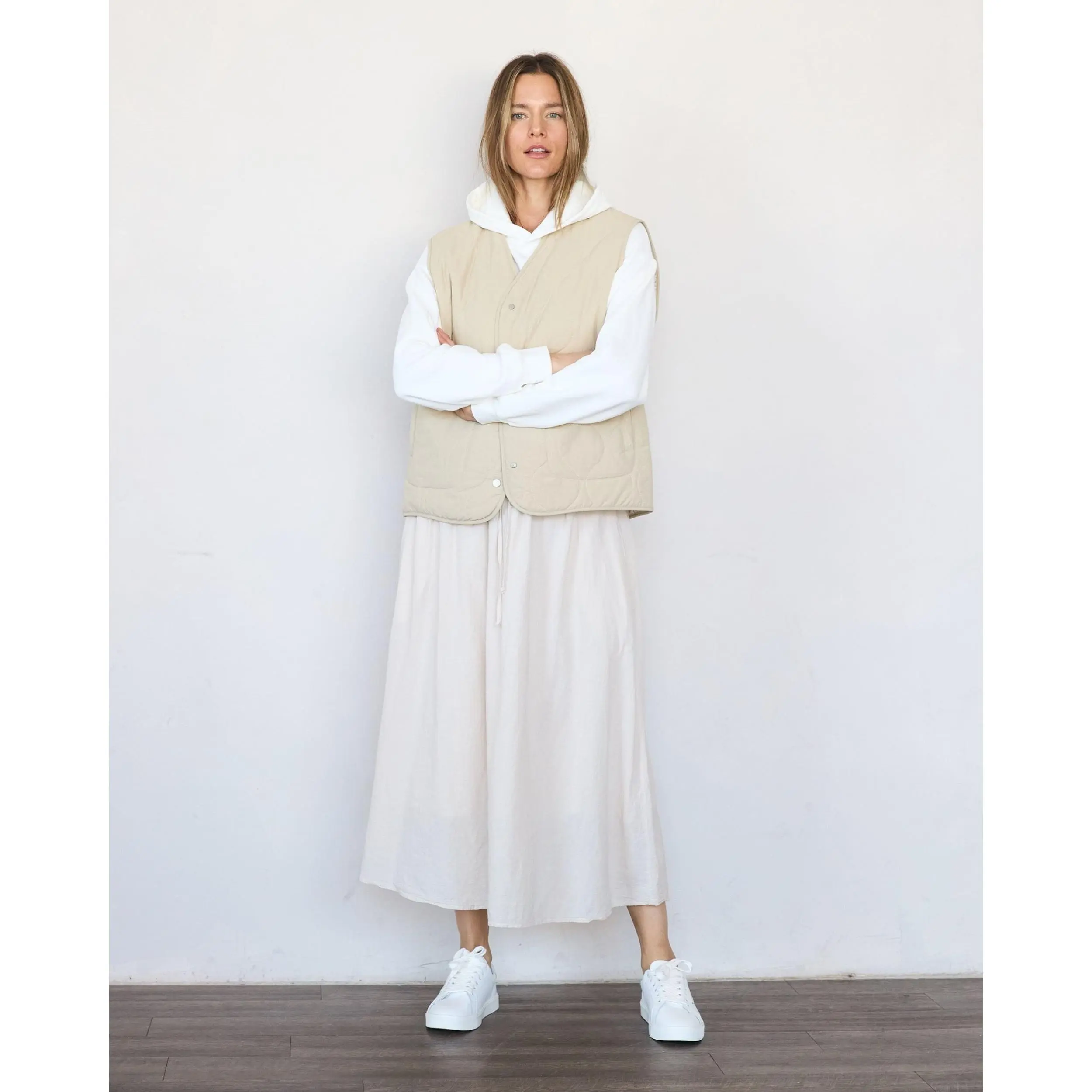 Essential Quilted Vest In Beige