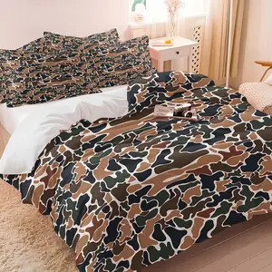 Vintage Hunting Camo Duvet Cover Set, Breathable & Lightweight Bedding for All Seasons, 1 Duvet Cover + 1/2 Pillowcases (No Core), Ideal Gift for Outdoor & Military Aesthetic Lovers