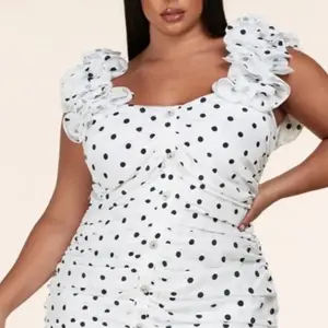 Polka Dot Scrunchie Plus Size Dress with Rhinestone Buttons for Elegant Look