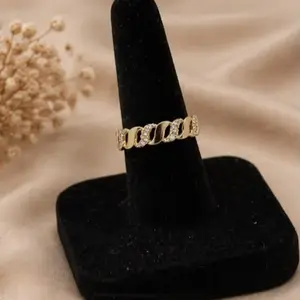 10k Gold Ring, Size 8, Casual Elegant Female Personalized Jewelry Ring