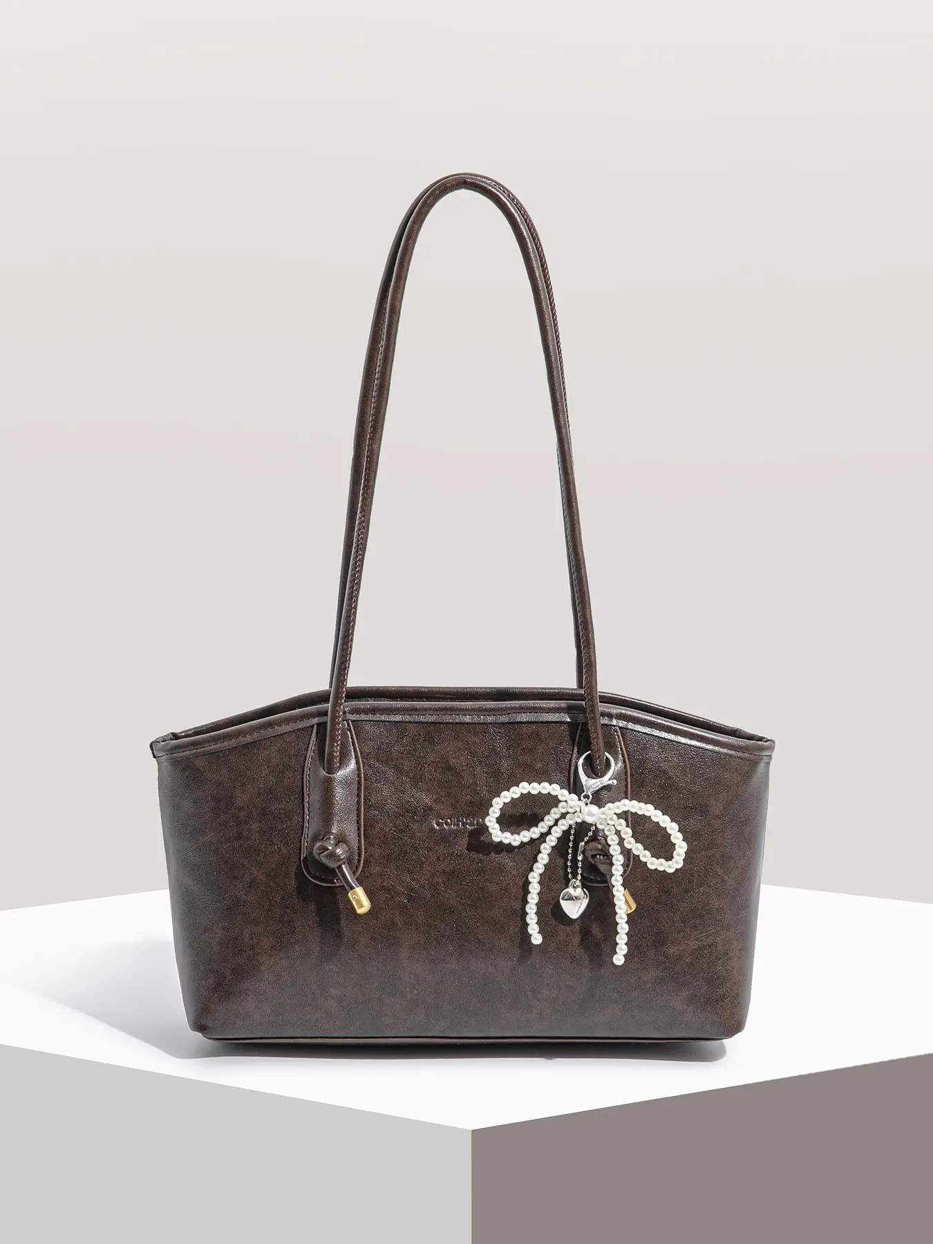 Exquisite, simple and personalized women's shoulder and armpit bag, lightweight and niche women's bag, Pu tote satchel, Valentine's Day personalized pendant women's bag, suitable for giving gifts, shopping, dating, Handbag Sling Bag