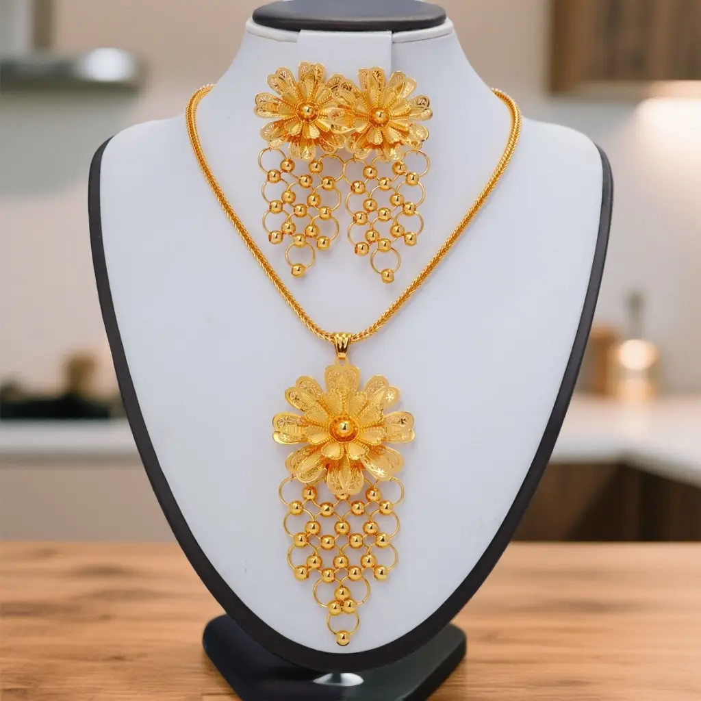 Women's 2-Piece Sunflower Jewelry Set - Elegant Gold-Plated Tassel Pendant Gold Necklace & Matching Earrings, Bridal Gift, Stylish Matching Elegant Jewelry Set, Matching Jewelry Set