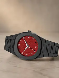 A men's black and red three-dimensional carved polygonal large dial for daily decoration, wearing a high-end unique texture fashionable quartz watch