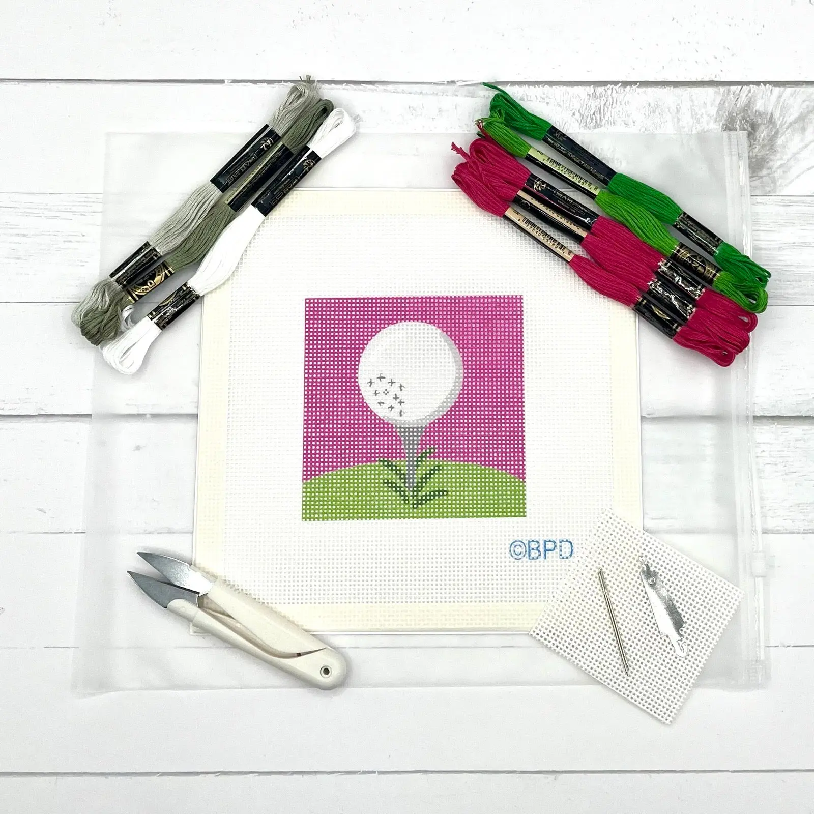 Golf Ball on Tee Needlepoint Design