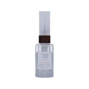 Noble Cedar Suede | Reed Diffuser