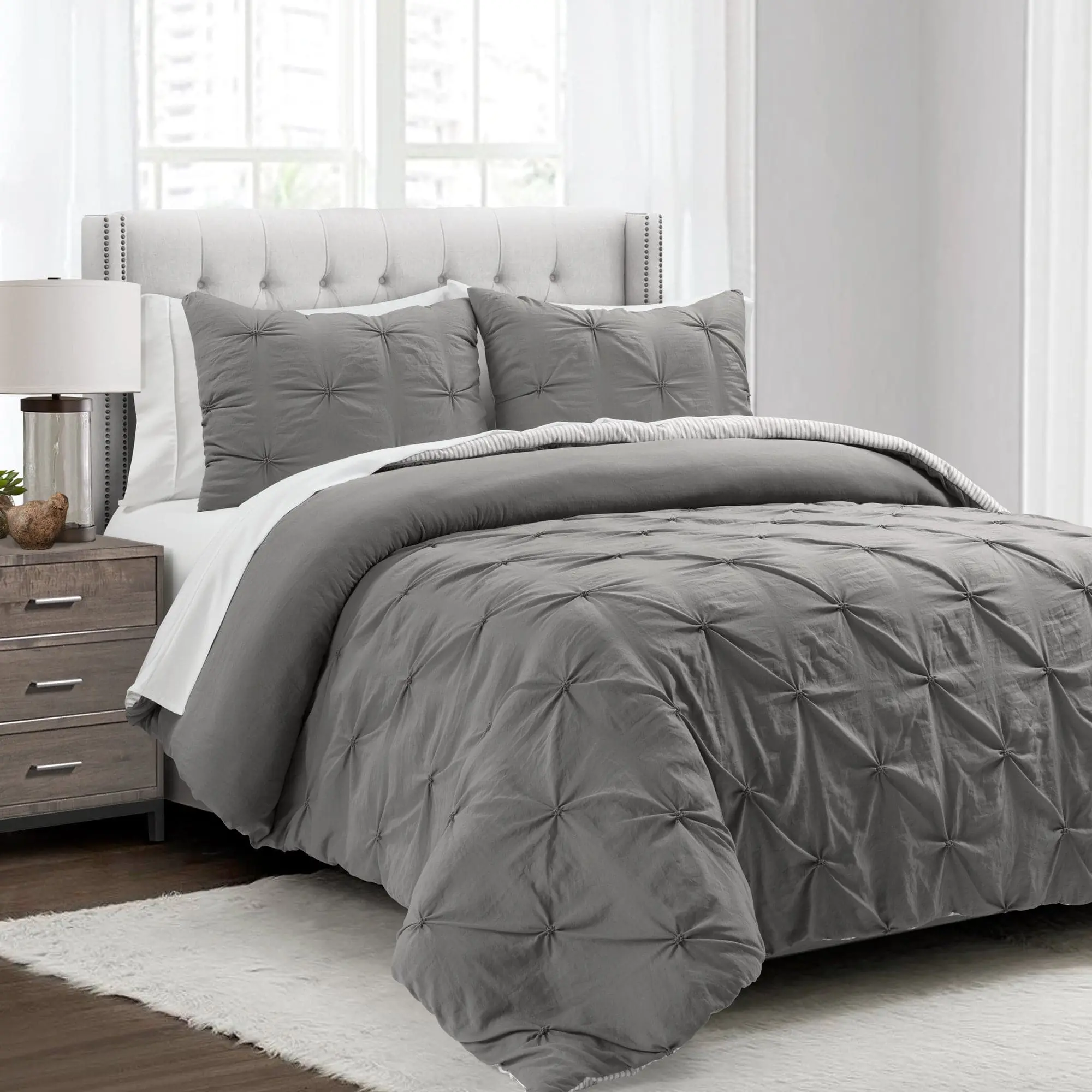 Lush Decor Ravello Pintuck Reversible Polyester Comforter Bed Set - 5-Piece Minimalist Bedding Set with Matching Sheets, Soft & Cozy, OEKO-TEX Certified, Ideal for Dorm Rooms, Reversible Quilt Set, Twin Xl