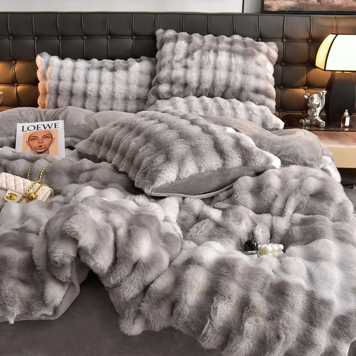 Faux Rabbit Fur Duvet Cover Set, Luxury Ultra Soft Solid Color Bedding, Warm All Season 3 Piece Set with 1 Duvet Cover and 2 Pillowcases for Bedroom, Sofa, Dorm, Fuzzy Duvet Cover, Fluffy Duvet Cover