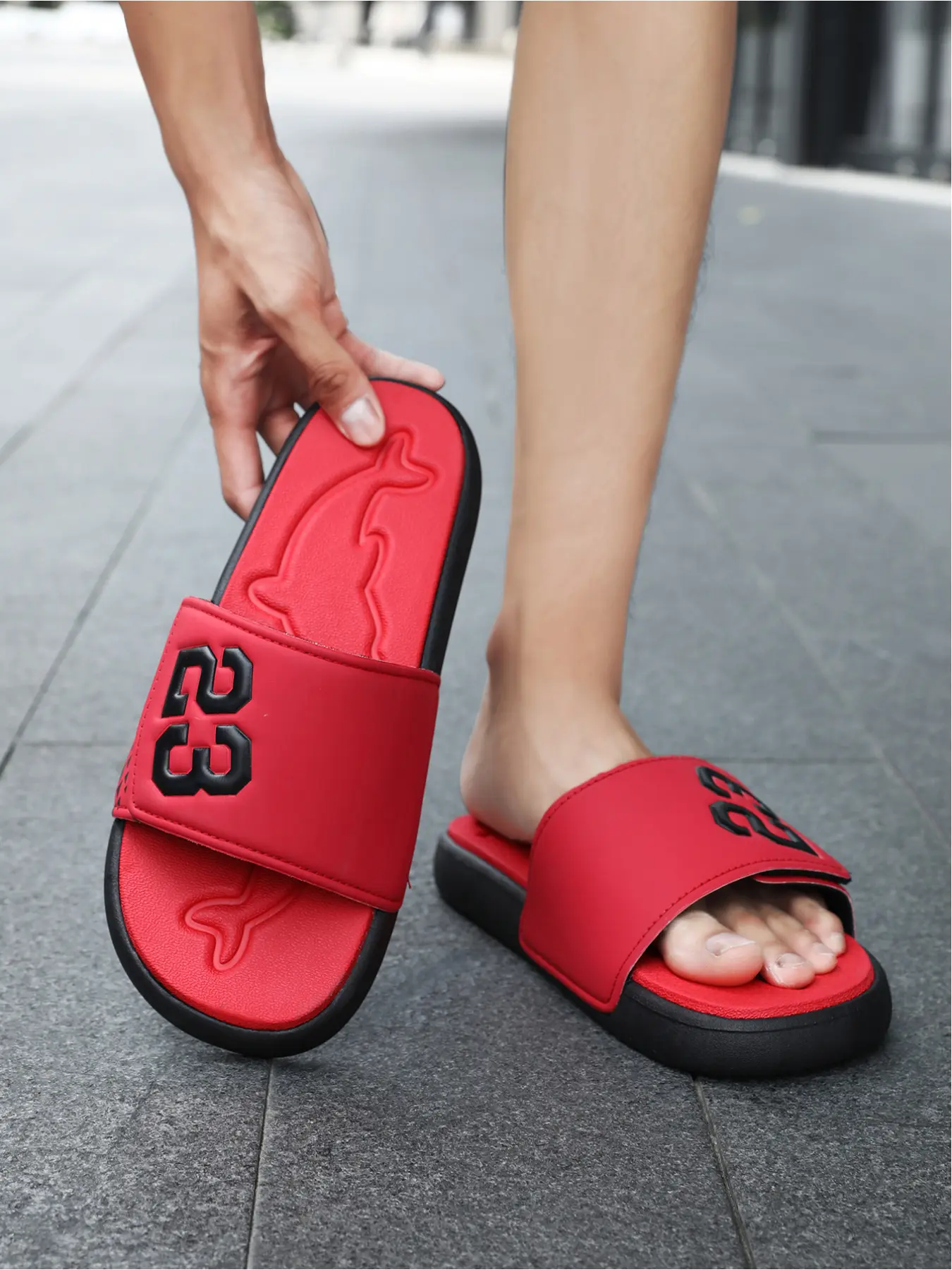 Men's Casual Platform Clogs, Adjustable Strap Breathable Non-Slip Thick Sole Slippers for Beach, Pool, and Daily Outdoor Use