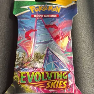 Pokémon Evolving Skies Sleeved Booster Pack Sword & Shield Trading Card Game Official Trading Cards