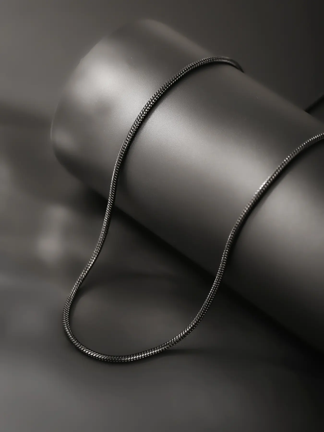 1PC Fashion Minimalism Stainless Steel Black Snake Chain Necklace for Men Women Jewelry Metal Chain Necklace Suitable for Daily Wear Minimalist Chain
