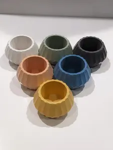 Double Ridge Concrete Pot
